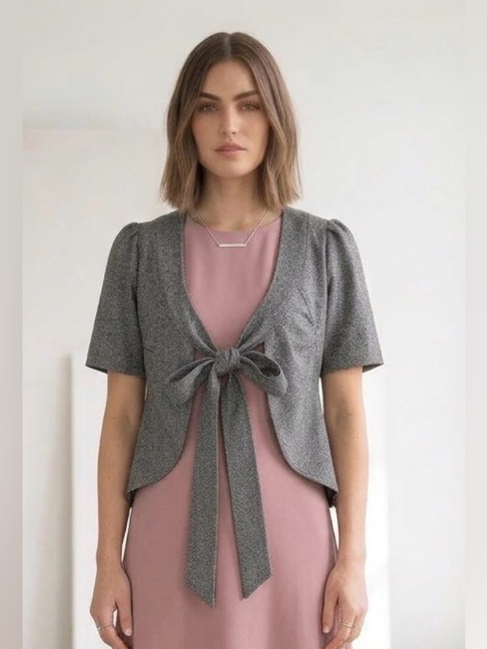 Tweed gray short-sleeve cropped jacket size S front tie bow peplum waist